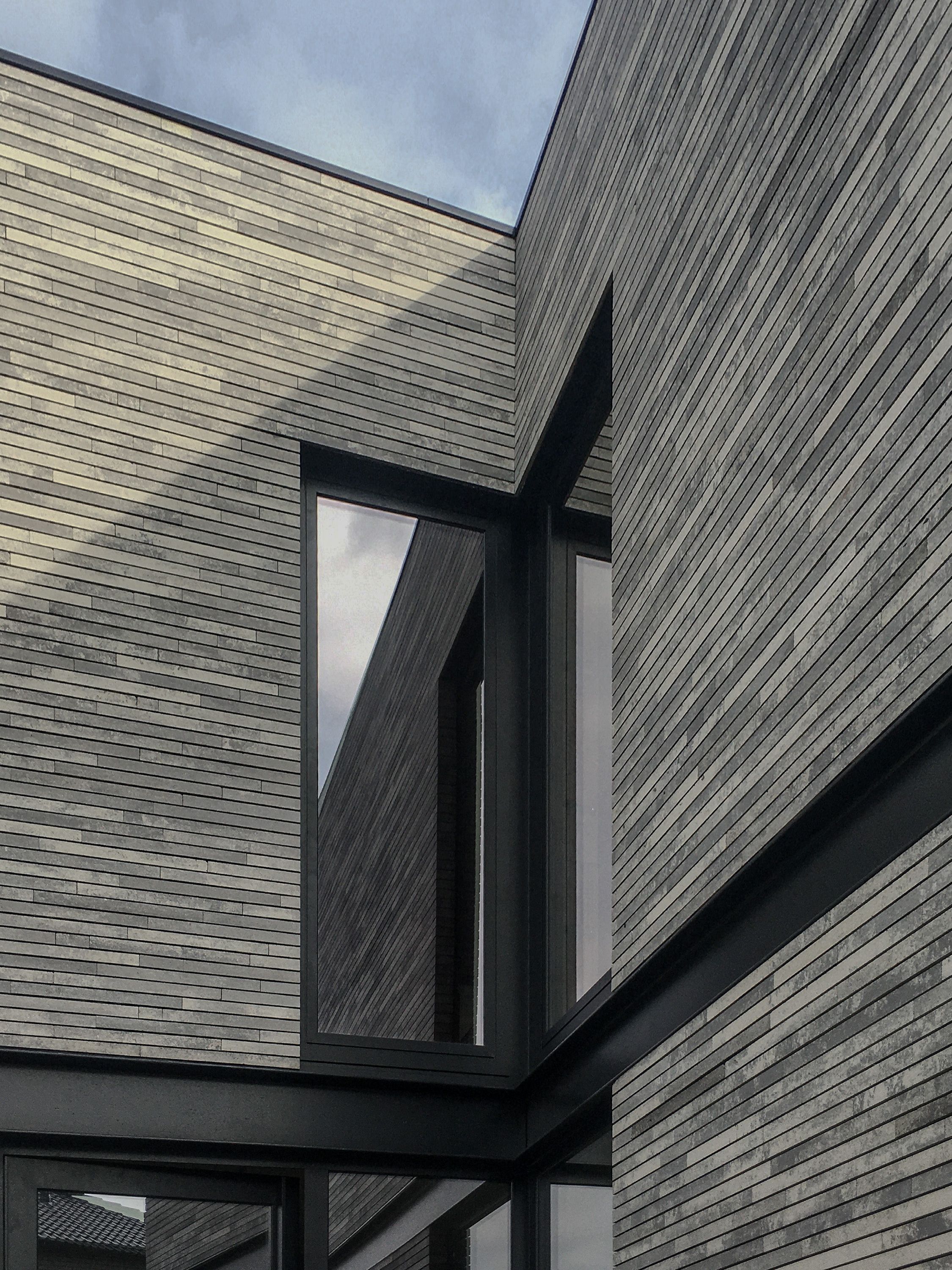 Beschutte patio en inkom van Woning Vinneveld